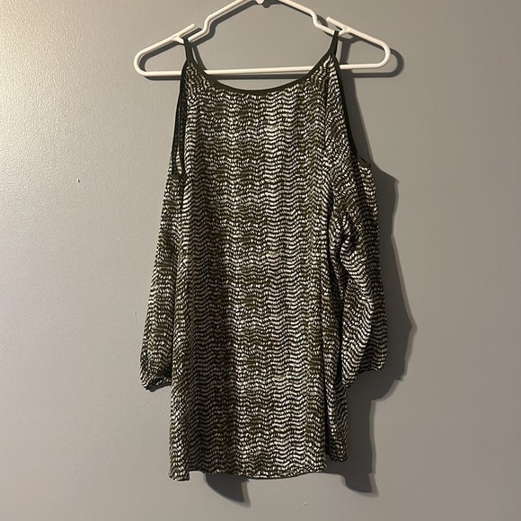 Apt 9 Stylish Olive Green and White Women's Top Size XL - Picture 4 of 4